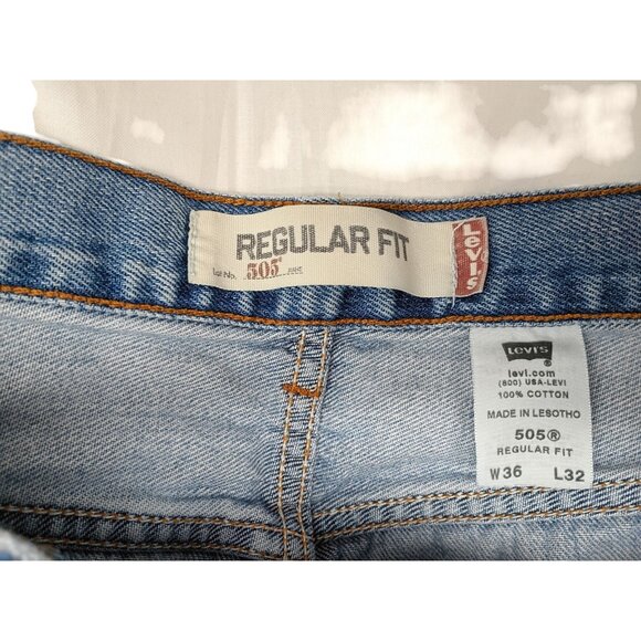 Levis 505 Jeans Mens 36x32 Blue Regular Fit Straight Leg Denim Made Lesotho - Picture 4 of 9